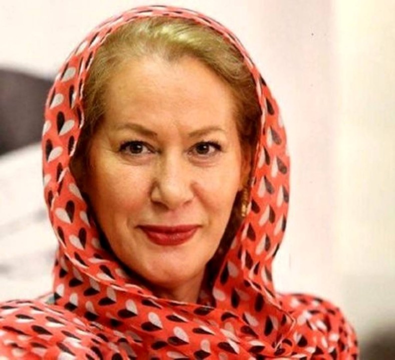 برای معصومه آقاجانی بازیگر ایرانی دعا کنید | بازیگر و دوبلور مشهور ایرانی راهی بیمارستان شد