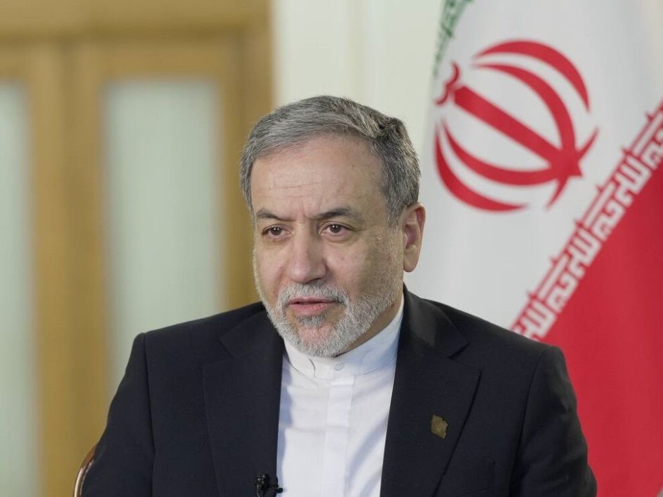 عراقچی: آتش نهایتاً آتش افروز را می‌سوزاند