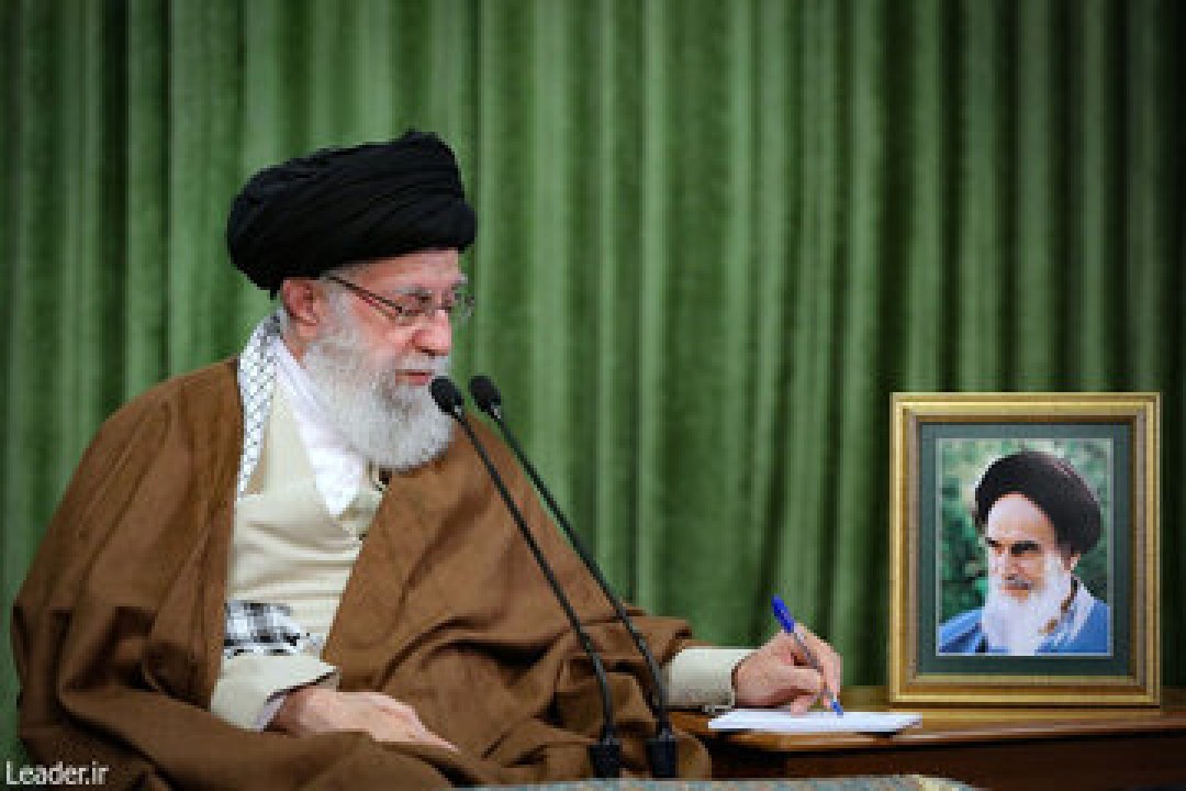 رهبر انقلاب: ملت ایران امروز هویت و همت خود را به رخ جهانیان کشید