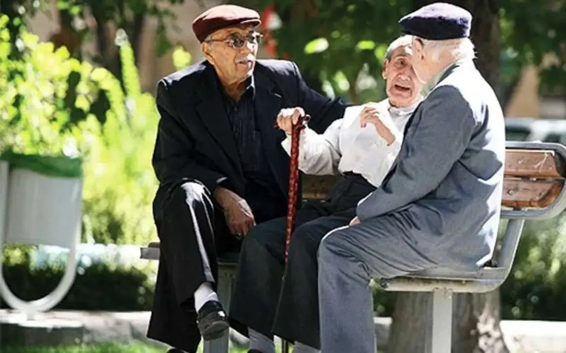 خبر خوش برای بازنشستگان | حساب بازنشستگان پر پول شد